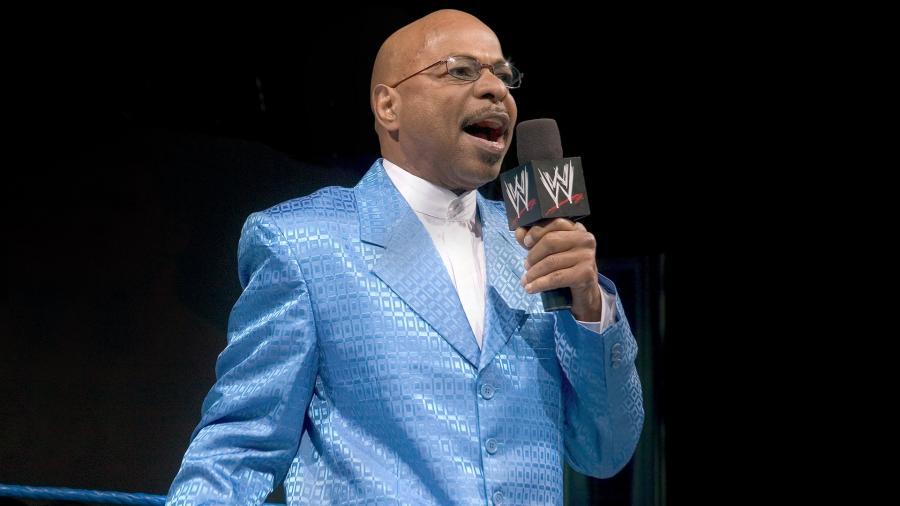 That is the claim made by former SmackDown GM Teddy Long
