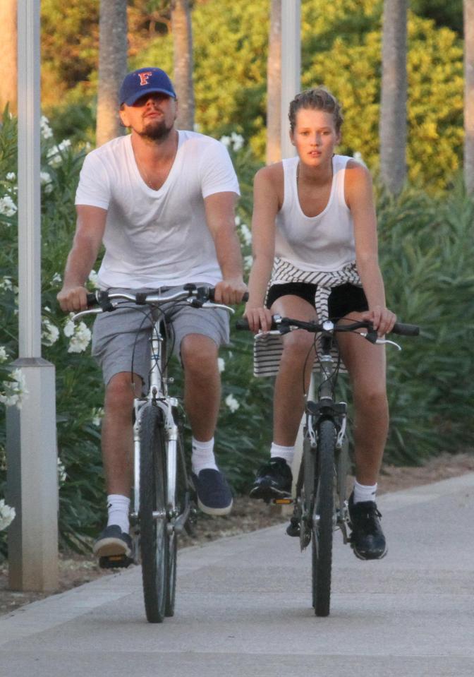  Leonardo DiCaprio and girlfriend model Toni Garrn enjoying their holiday in Mallorca