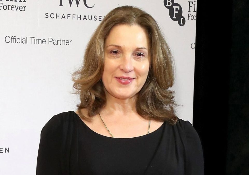  Bond producer Barbara Broccoli is said to support a cliffhanger end to the film, involving the death of 007