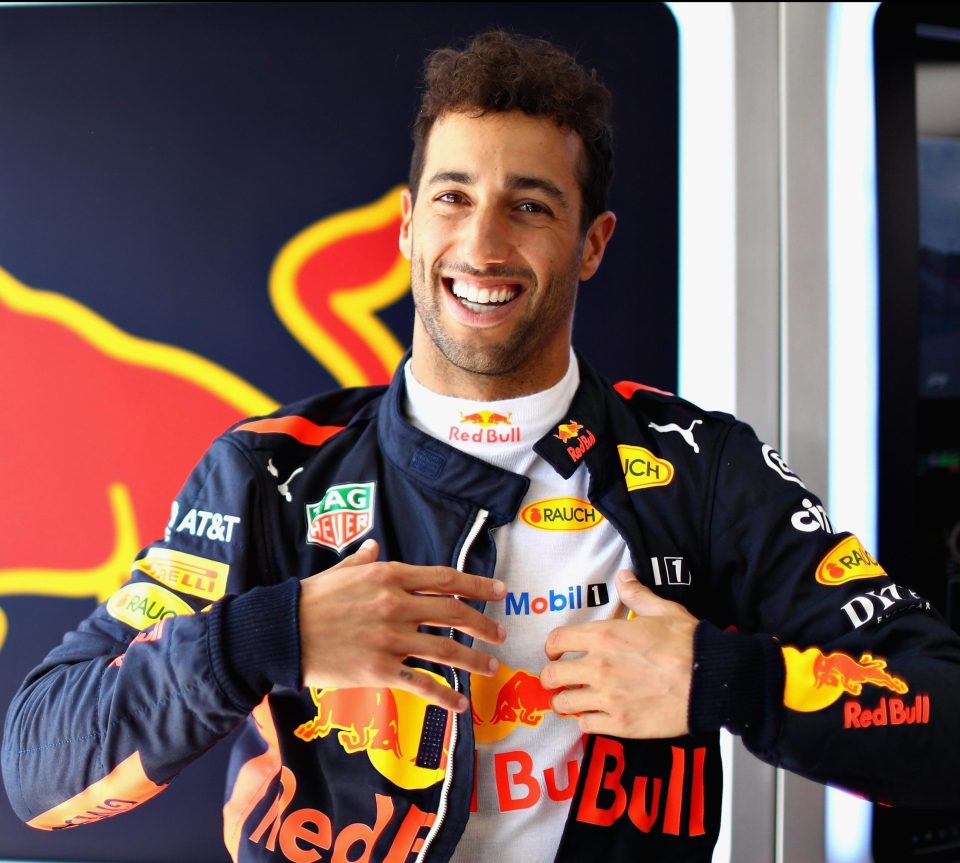  Daniel Ricciardo has announced that he will quit Red Bull