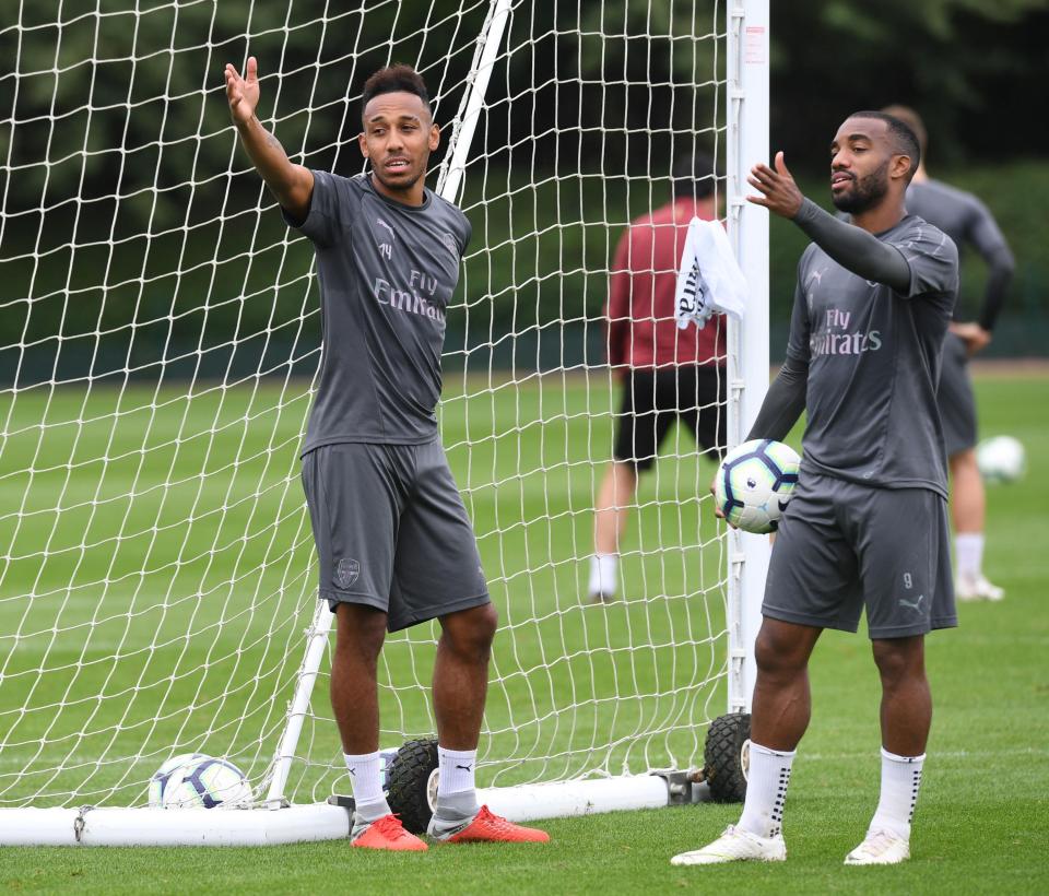  Pierre-Emerick Aubameyang and Lacazette train together on Wednesday