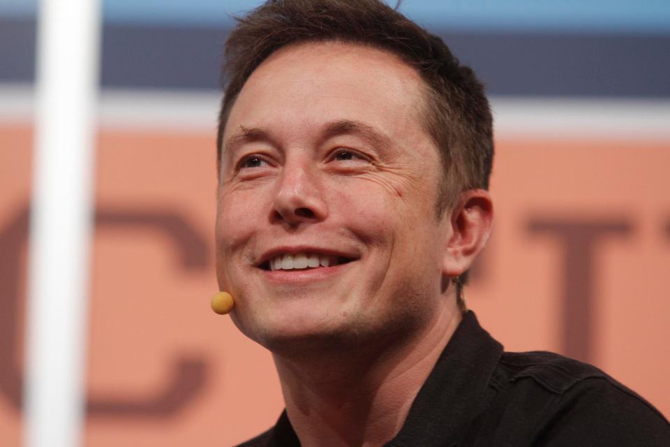  Tesla and SpaceX boss Elon Musk hasn't confirmed when his lunar trip will take place