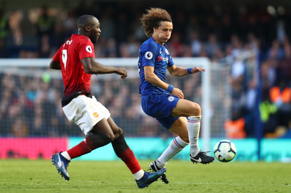  David Luiz accused Manchester United of only defending and playing on the counter-attack