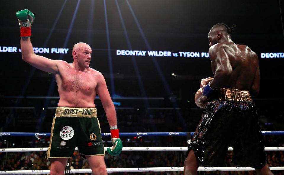  Fury looked to have built a commanding lead having outboxed Wilder earlier in the fight