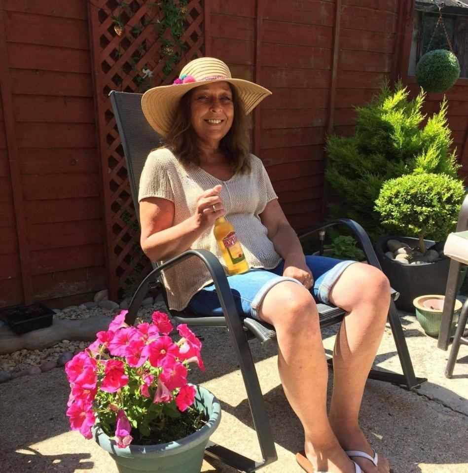 Debbie had only just gone onto Universal Credit and was told she would have to wait to get help with the funeral costs