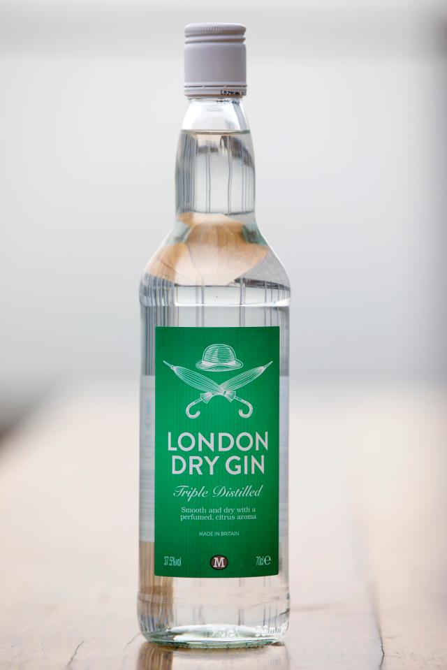  Morrisons London Dry Gin smells like a value product
