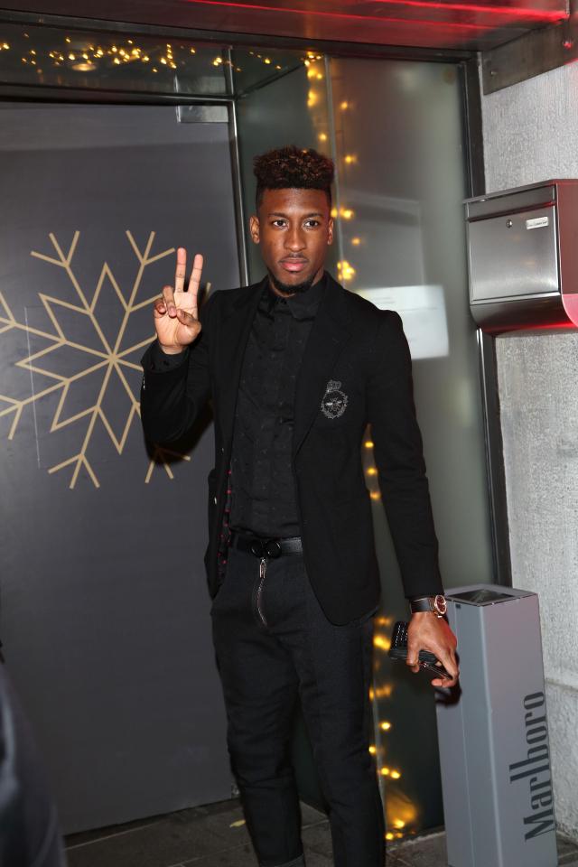  Kingsley Coman posed for pictures alone
