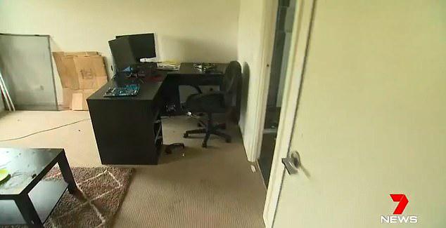  The Sydney gamer appeared to get up out of his chair while streaming Fortnite and slap his girlfriend