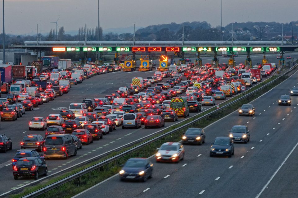  Scrapping the Severn Bridges toll could increase traffic and costs to businesses, according to a lorry group