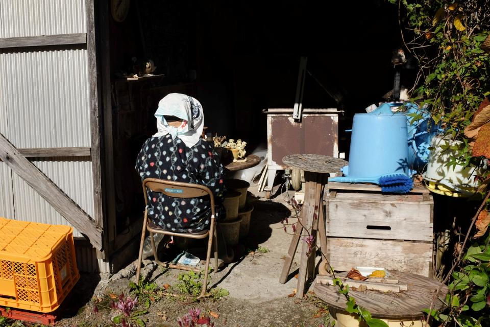  Ms Ayano moved back to Nagoro to look after her father and made a scarecrow in his likeness that she placed in a field