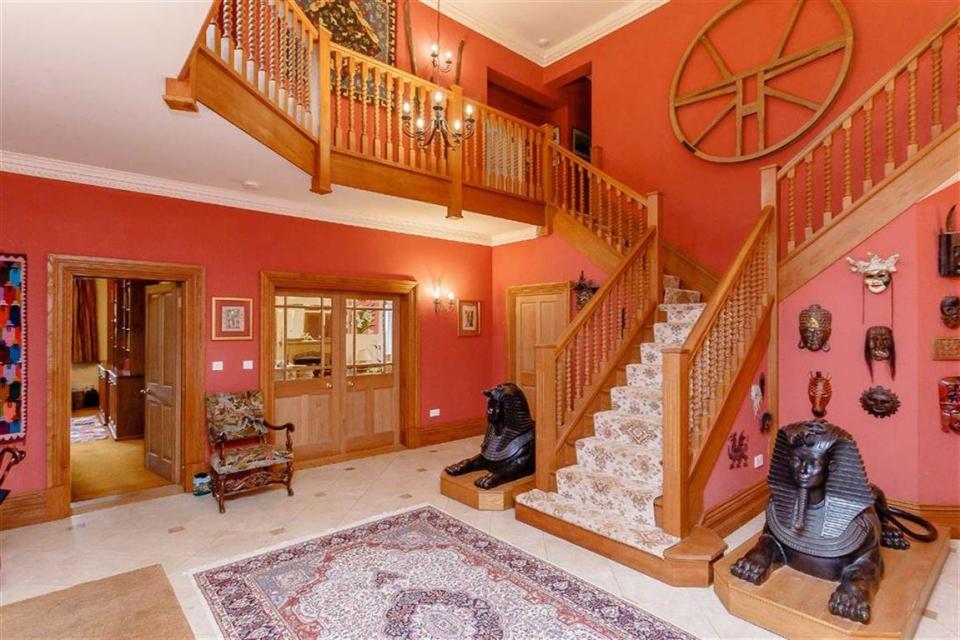  The property's interiors are stunning, with wood furnishing throughout