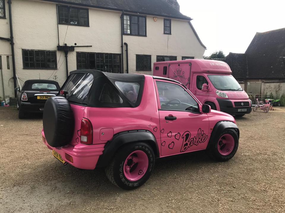  Robbie now wants the car back
