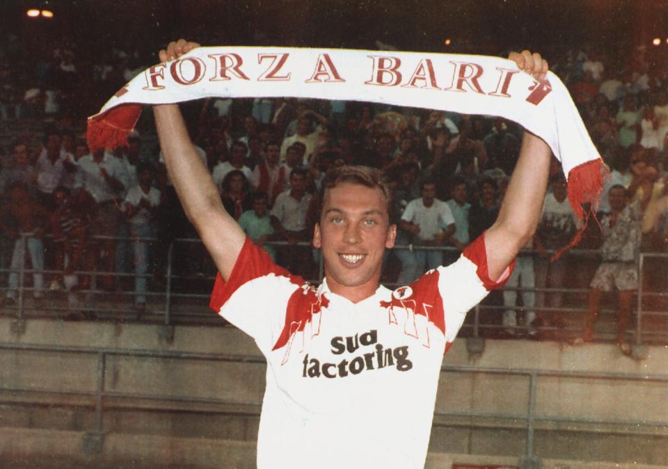  David Platt immersed himself in Italian culture after joining Bari in 1991
