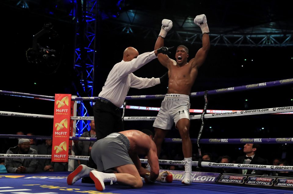  AJ defeated Wladimir Klitschko in round 11