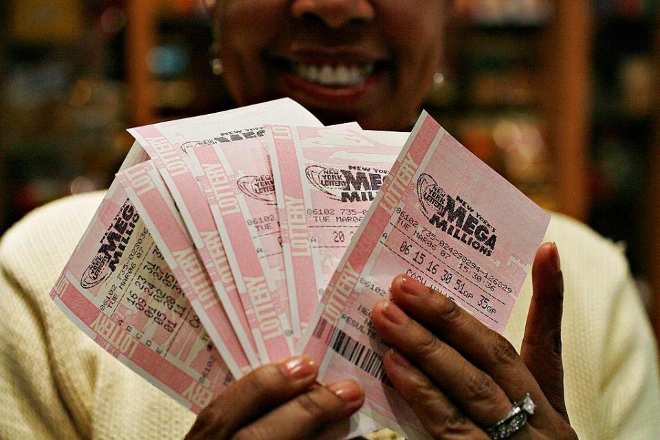  A lottery winner in America has scooped an eye-watering £333 million jackpot