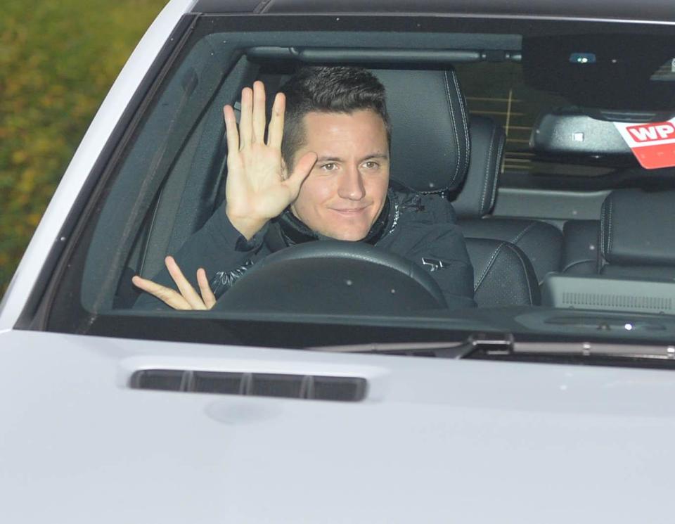  Ander Herrera waved at the camera as he pulled up at the training ground