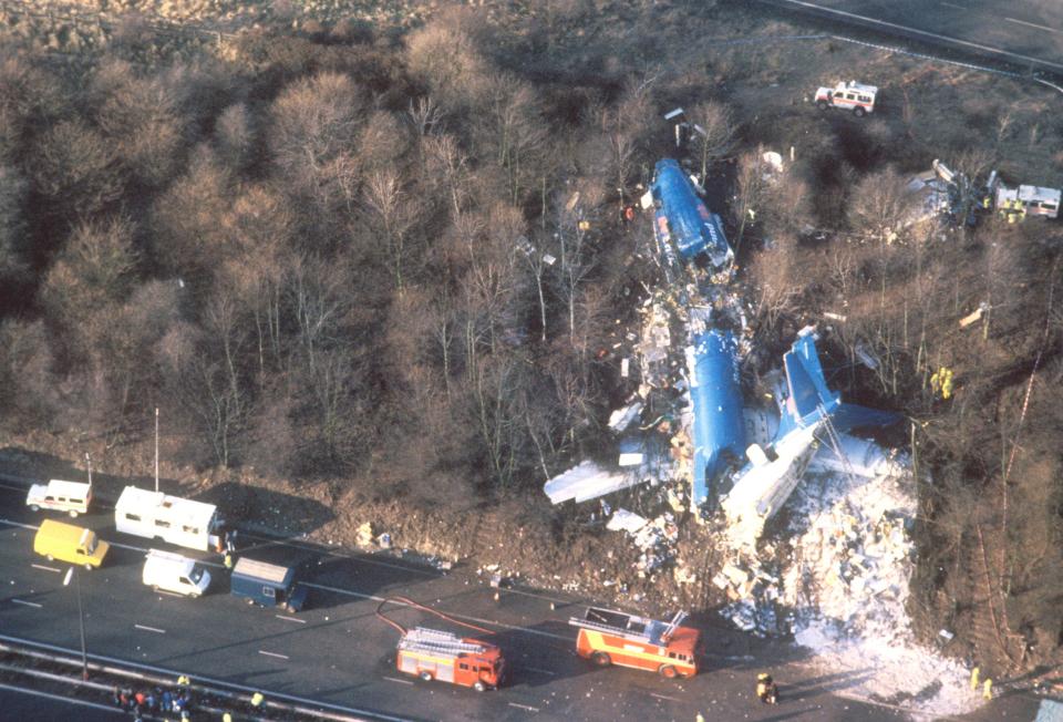  The plane crashed on the side of the M1 in Kegworth, Leicestershire