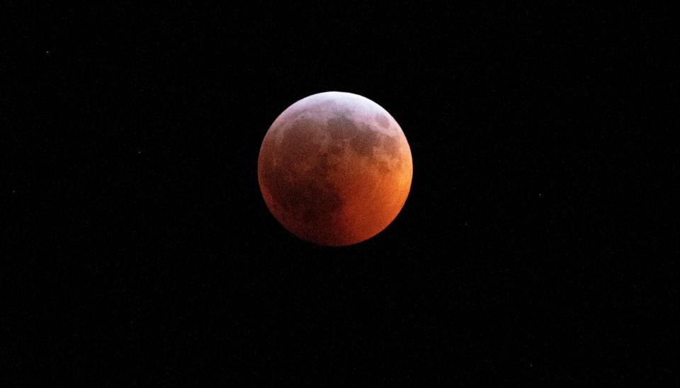  The Super Wolf Blood Moon loomed over New York City