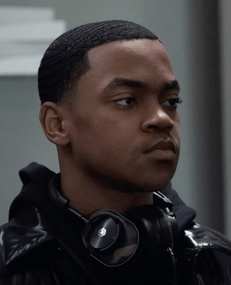  Tariq has built up hatred for his Dad since he started hanging out with Kanan