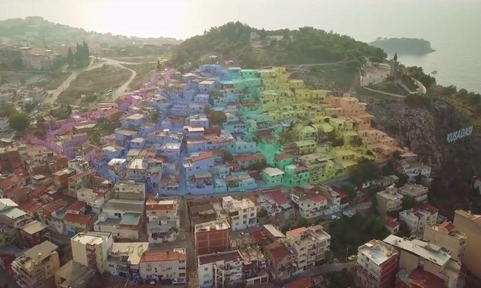 More than 50,000 litres of paint were used