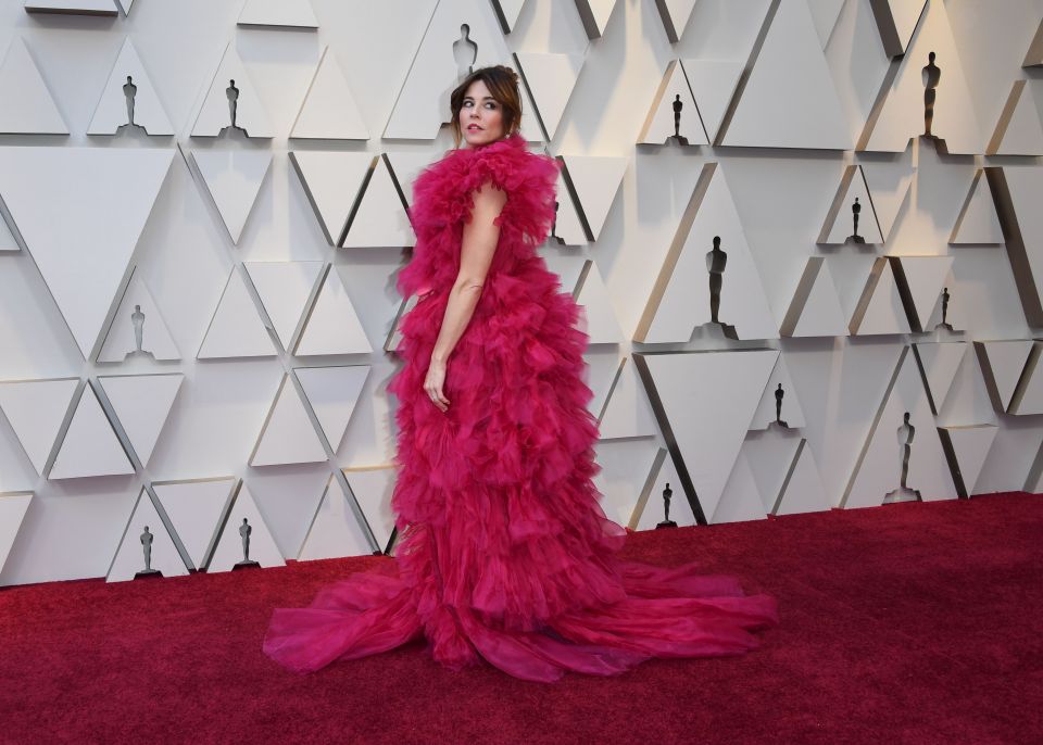  There was no missing Linda's frilly gown that cascaded onto the red carpet in LA