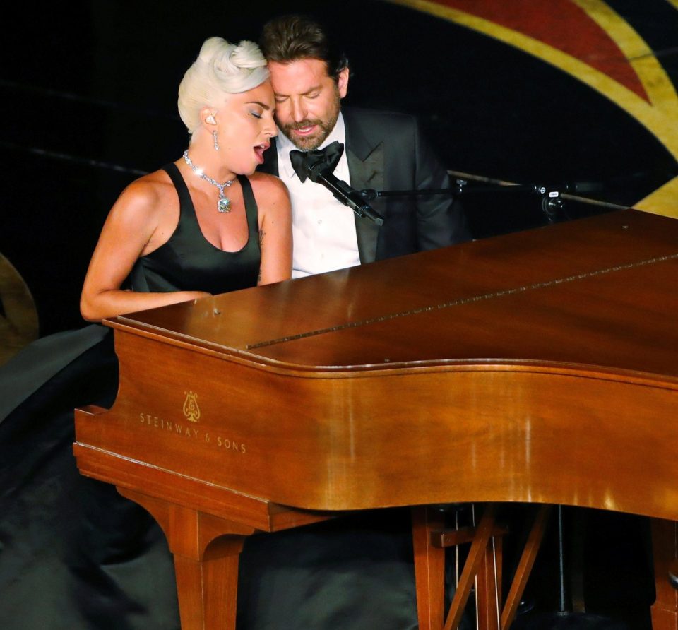  The A Star Is Born co-stars performed their hit song Shallow at the Oscars