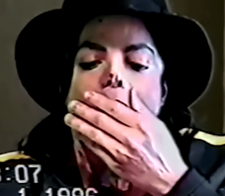  The superstar did not try and conceal his yawning during the interview