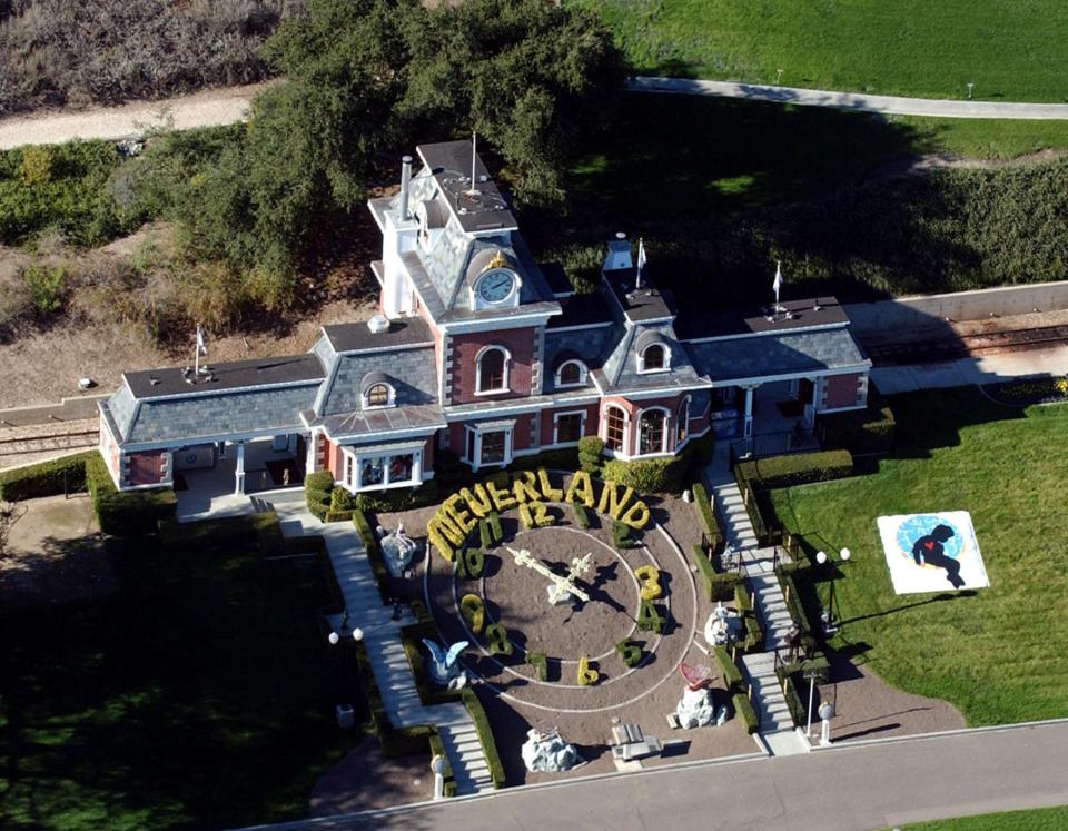  Arvizo claimed Jackson had sexually abused him while he was staying at Neverland