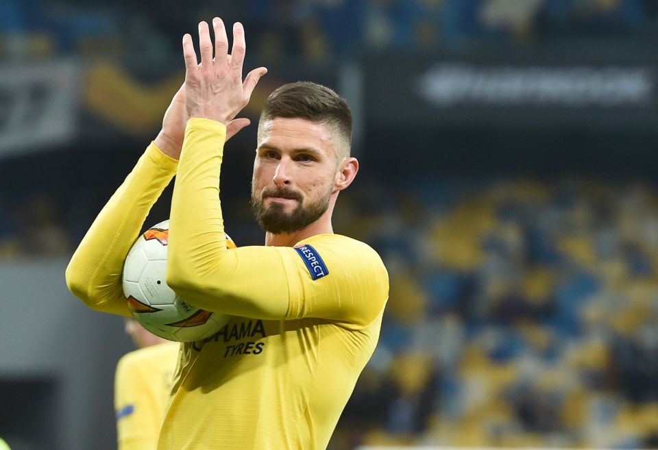  Fans joke Olivier Giroud's hat-trick against Dynamo Kyiv eclipsed Cristiano Ronaldo and Lionel Messi