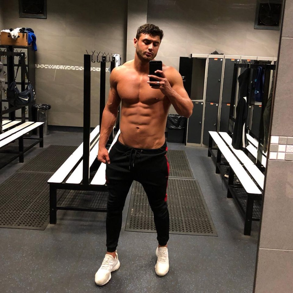  This gym selfie is the last picture Mike posted of himself