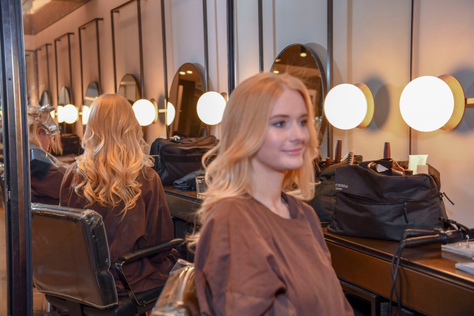  My hair looked sleeker and shinier after the John Frieda experience