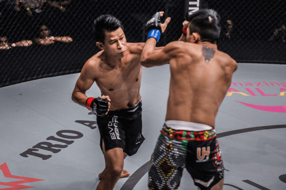  Sagetdao Petpaiyathai made his MMA debut in March 2017 for ONE Championship defeating Kelvin Ong