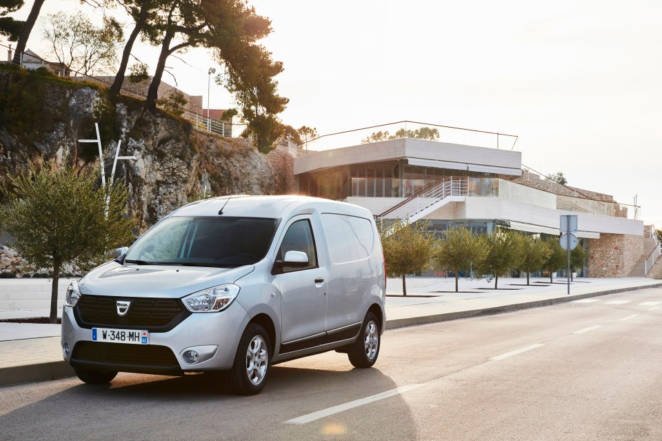  The van has a Euro-6 emissions-friendly 1.5-litre diesel engine with either 75 or 90hp