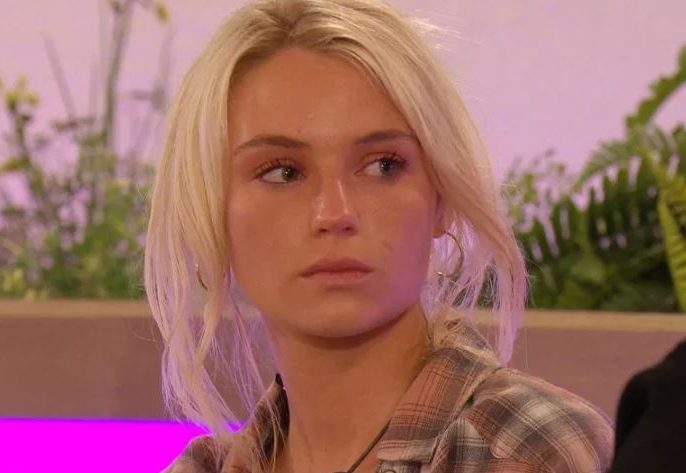  Lucie is still reeling from the loss of Joe Garratt