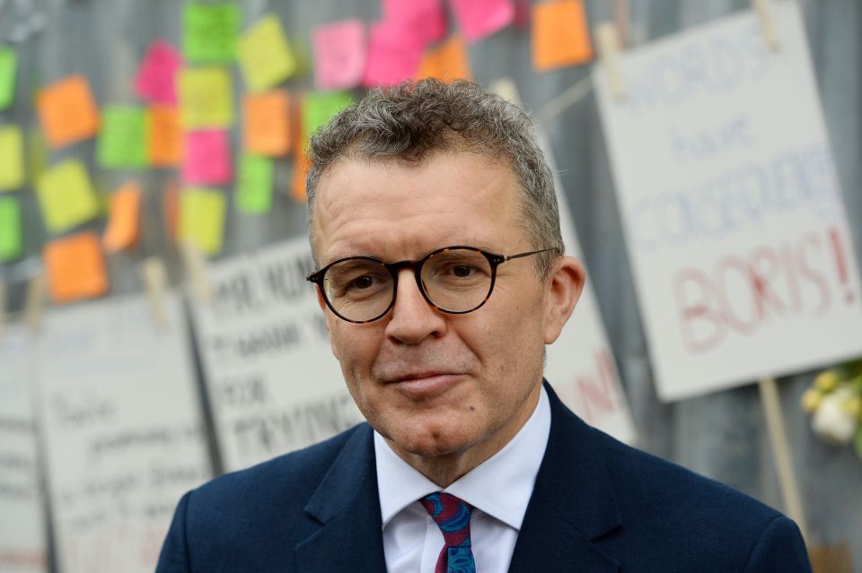  Tom Watson organised an open letter