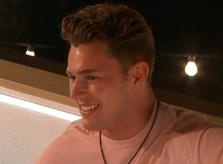  Curtis was equally gushing about Tommy