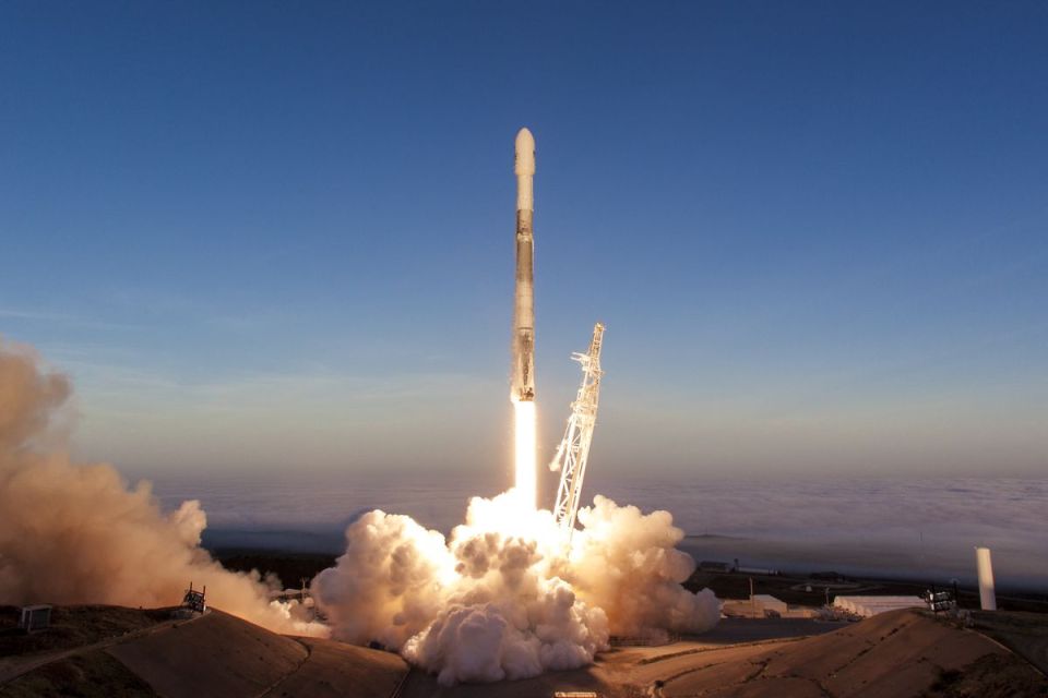  SpaceX's Falcon 9 rocket has reusable parts to make it cheaper to launch
