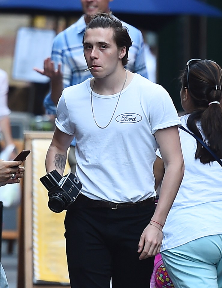  Brooklyn Beckham is struggling on his photography internship