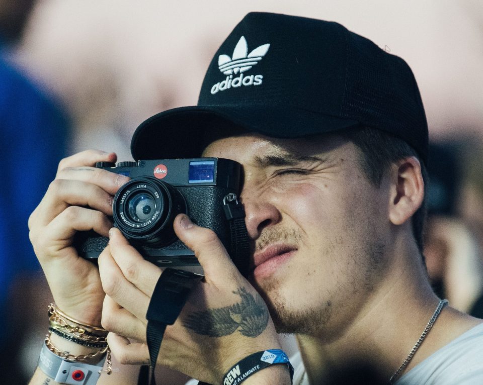  Brooklyn Beckham is struggling at his internship with legendary photographer Rankin