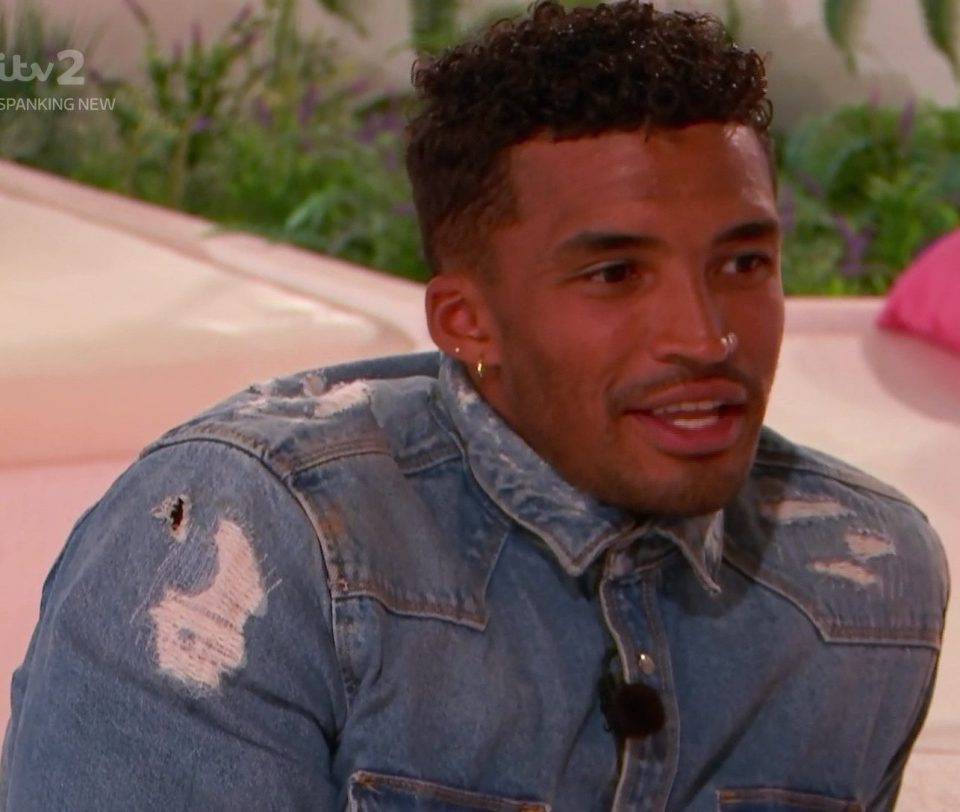  Michael told Amber that he did have feelings for her after all