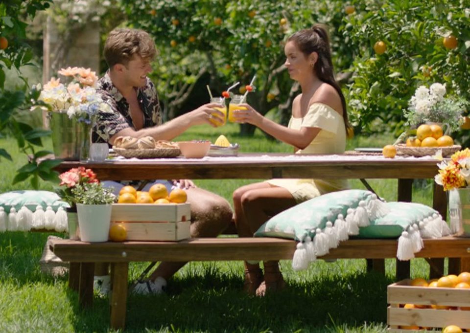 Love Island's Curtis and Maura enjoyed cute picnic date