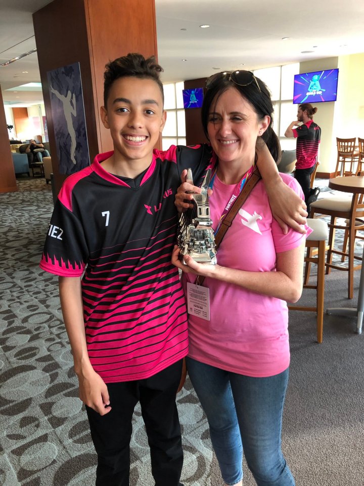 Jaden and his mum Lisa - Jaden scooped a staggering £1.8million with his Dutch teammate competing at the Fortnite World Cup