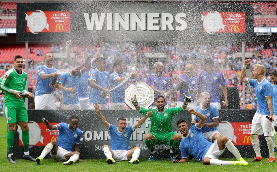  City claim the first trophy of the season