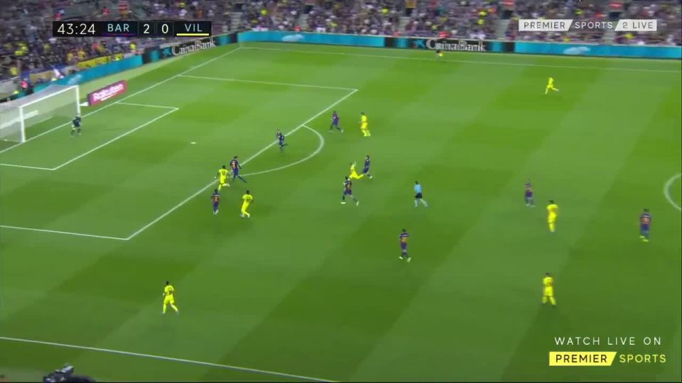  Santi Cazorla scored a 30-yard stunner against Barcelona