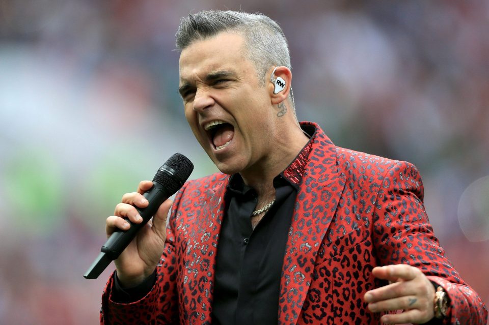  The pair duet on a track from Robbie’s upcoming festive album The Christmas Present