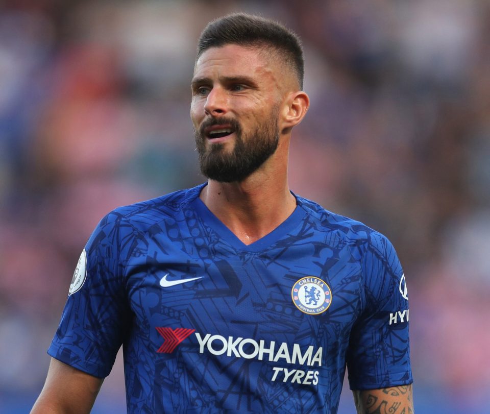  Olivier Giroud is unhappy with his current situation at Chelsea