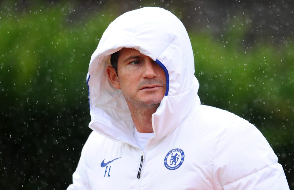  Frank Lampard took training in the rain at Cobham