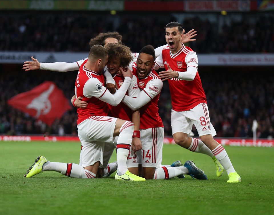  David Luiz put Arsenal two-up after ten minutes