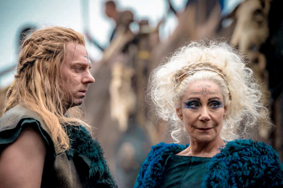  Zoe Wanamaker as Queen Antedia