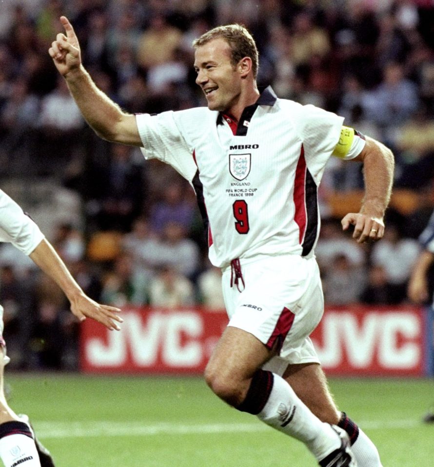 But placing the badge in the centre of the kit went against tradition